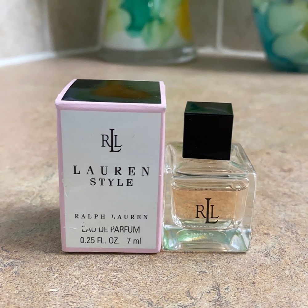 Mini fragrance bottle